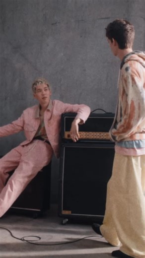 Onitsuka Tiger on Instagram: "#DENIVITA combines the two key design elements of ‘Denimwear’ and ‘VITA’ - the Italian word for life."