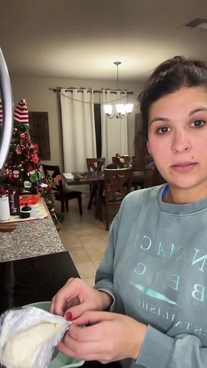 Delicious Deep Fried Pepperoni Dip Recipe