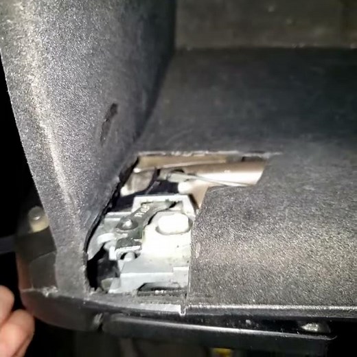 2004-2008 Acura TSX Glove Box Latch (Broken)