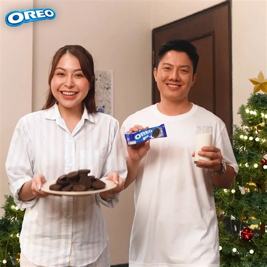 ✨OREO ขอเป็นส่วนหนึ่งของความสนุกในช่วงเทศกาลท้ายปีของทุกคนด้วย OREO Music Box 🎶 . ⚜️ ดีไซน์ลิมิเต็ดพร้อมเสียงเพลงที่จะสร้างสีสันให้มีความสุขและอร่อยเพลินได้ทั้งครอบครัว 🥳🌈 #OreoTH #สนุกได้ทุกช่วงเทศกาลกับโอรีโอ #OreoMusicBox | OREO