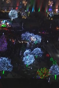 10K views · 403 reactions | There it is! Downtown Louisville is all lit up. ✨ https://tinyurl.com/mv98e25x | WLKY News | Facebook