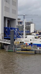 45K views · 1.1K reactions | Did you know that in Woolwich there is a ferry (actually two) that takes you from one side to the other side of the river Thames?  It's a free service! | Wonders of London | Facebook