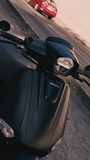 Honda Giorno Black: Matte & Glossy Customization
