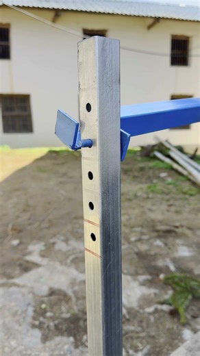 How Does a Simple Lift Stand Work? Understand the Core Principle in 3 Minutes