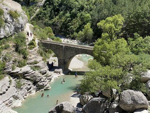Les gorges de la Méouge : une balade incroyable au fil de l'eau - Mon séjour en montagne