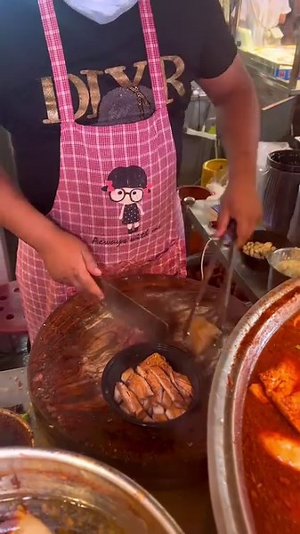 202K views · 1.6K reactions | 中国街边美食 China Street Food #美食 #中国路边美食 #中国街边摊 #路边摊美味 #路边美食 #街头美食 #路边摊小吃 #街头小吃 #华人美食 #街边美食 #街边小吃 #街边美食 #人间烟火气 #foodreels #food #foodie #streetfood #China #chinesefood #chinafood | 爱吃的我 | Facebook