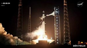 Spazio, capsula Crew Dragon di SpaceX lanciata con successo verso ISS