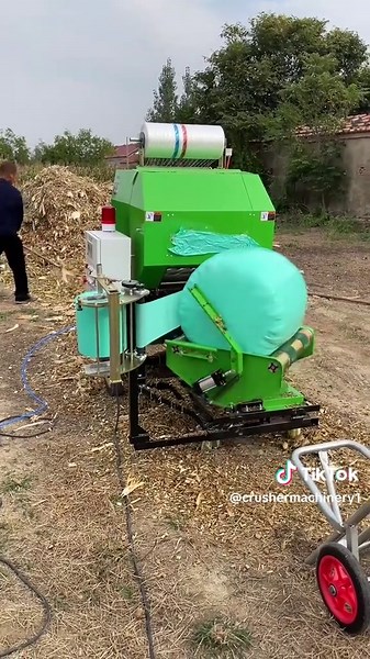 Silage baler #agriculturalmachinery #farmmachinery #fyp #silagebaler #baler