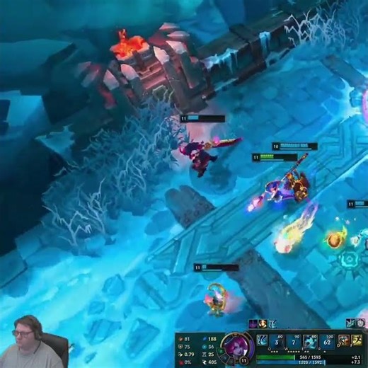 Crazy Teamfight Near Bottom! Who Will Win? 🔥 #shorts