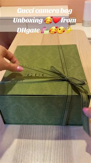 Gucci camera bag Unboxing 🥰❤️ from DHgate 🛍️🥰 Click the link in my bio to purchase 😘✨ #fyp #foryoupage #viralvideo #tiktokmademebuyit #bagsoftiktok