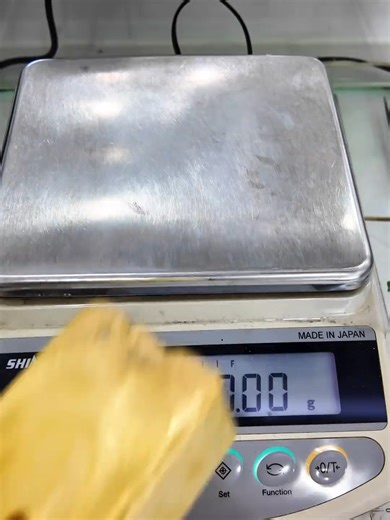 I spend tens of millions every day, but the money keeps piling up. Let me take you on an immersive journey of melting gold #gold #dailysharing #creatorsupportplan#Gold #BaiyoungIntangibleCulturalHeritagePlan #DouyinIntangibleCulturalHeritagePlan #DouyinHighlights #SuiDynastyPrincess #BaiYoungIntangibleCulturalHeritagePlan #IntangibleCulturalHeritageGuardian #DouyinSelected #CourtQualityPureHandmade #IntangibleCulturalHeritageProtector #gold #dailysharing #creatorsupportplan #creatorsupportprogra