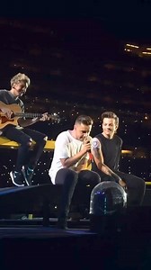 one of my fav lilo moments ❤️🥹 #liampayne #louistomlinson #onedirection | A Directioner Forever