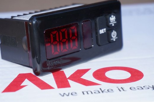 AKO-D14323 Universal Digital Temperature Controller for Freezers 230v - Schindler Technologies