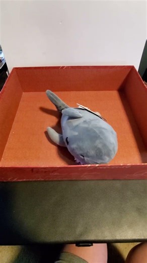 How it Works: Animated Plush - Jaws - 5.5"