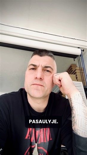 Gerumas ir dėkingumas – tai, kas yra svarbiausia gyvenime. Ir jei pakylame bent jau šiek tiek iki šio lygio, nebūtina siekti tobulumo ar šventumo – tai neįmanoma šiame pasaulyje. Žengiant mažais žingsneliais, kiekvienas judėjimas aukštyn veda prie to, ko esi vertas. Visa kita ateis savaime – būtent tiek, kiek to nusipelnei. Ar sutinki su šia mintimi? Pasidalink komentaruose. Kokybiškų pokyčių vedlys #DariusBacevicius #KokybiskuPokyciuVedlys #Samoningumas #AsmeninisTobulejimas #dvasinistobulejima