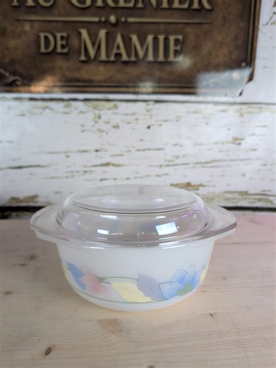 Vintage Pyrex Round Dish With Lid | White Opaline Glass With Pastel Floral Pattern | Oven-safe Dish | Retro Kitchen - Etsy