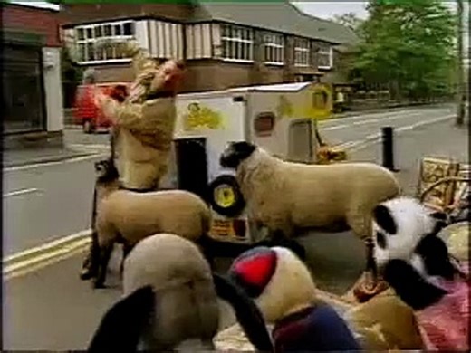 Sooty & Co - Pulling The Wool