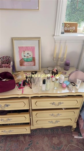 girl rooms are supposed to be full of sun and a little messy | rooms