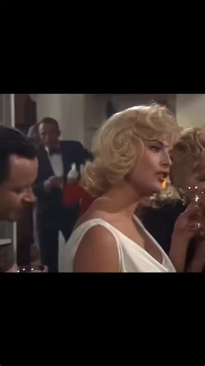 Jack Lemmon & Virna Lisi in "How to Murder Your Wife" 1965 | Moments to Remember