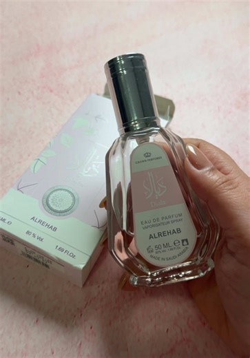 Review Diala eau de parfum by Al Rehab fragrances brand Mainly a powdery scent with a twist of vanilla and roses Available original 100% by Yasmine beauty bar Overall rating : 8.5 out of 10 @yasminebeautybar