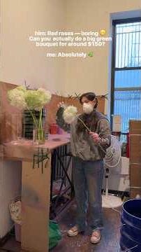Big green bouquet — florist DIY / florist vlog / fresh bouquet / flowers trend / NYC flower shop