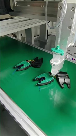 Automatic Glue dispensing with Vision System CCD