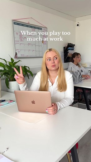 Miscommunication at Work: Hilarious Office Moments