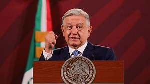 ¿Debe Eliminarse el Artículo 33 constitucional? | N