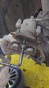 Haval front brake pads changing | Inayatur Rahman