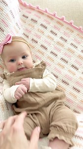 Celebrating baby Kate at 4 months old with a new mini dash baby blanket! Pattern link here: https://daisyfarmcrafts.com/crochet-mini-dash-baby-blanket-with-pom-pom-border/ | Daisy Farm Crafts