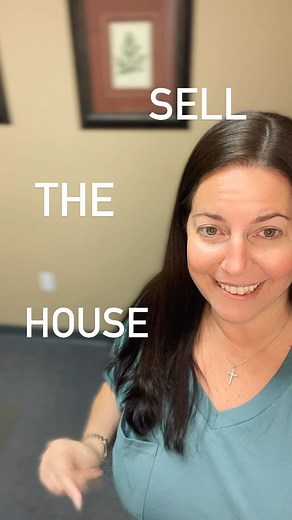 Florida’s Equitable Distribution statute states that all marital assets and debts should be evenly split between the spouses. What is marital includes assets and debts between the date of marriage and the date of filing for divorce. 🫶 If the marital residence is sold, it is very easy to figure out how much the parties will split. It’s a clean break. You no longer have daily reminders of the memories you shared in the home. I highly recommend it to most of my clients. 🫶 However…it’s your life a