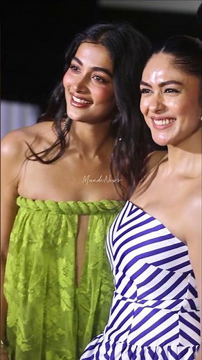 Mrunal Thakur & Pooja Hegde's beautiful candid moments at trailer launch, 2 gorgeous actress #shorts