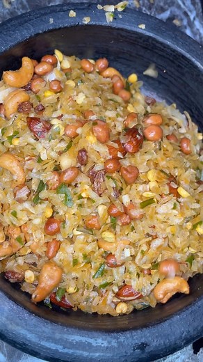 Soul taker Pickles on Instagram: "Atukula Mixture😋😋 With Dry fruits😋😋/ Simple Poha Mixture recipe😋😋😋❤️ Pls follow @soul_taken_foodie #atukulamixture #atukulamixtureintelugu #atukulamixture😁 #pohamixture #poha #poharecipe #poharecipe #atukularecipes #atukulu #foodie #trending #instagood #foodvlogger #homemadefood #instareels #viral #followforfollowback #follow"