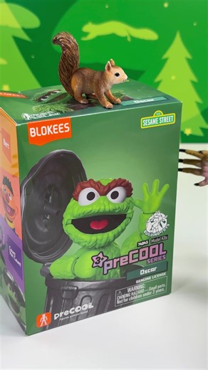 Building Oscar the Grouch Blokees After Christmas
