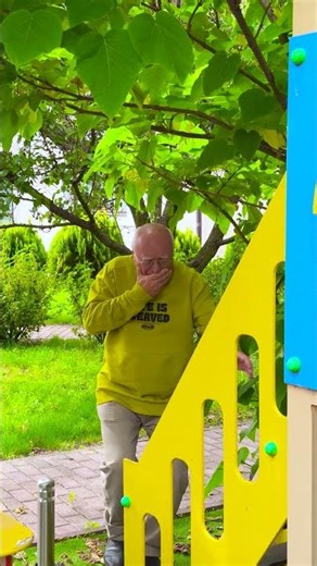 5 مفاجآت مضحكة تصدم أصدقائك أثناء النوم