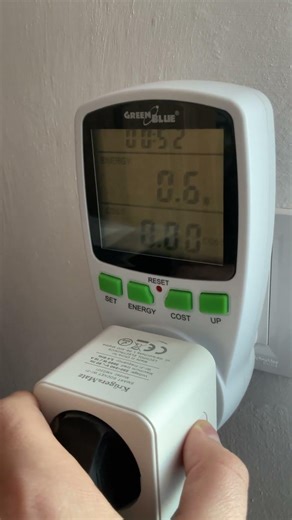 Miernik zużycia energii model: green blue GB202