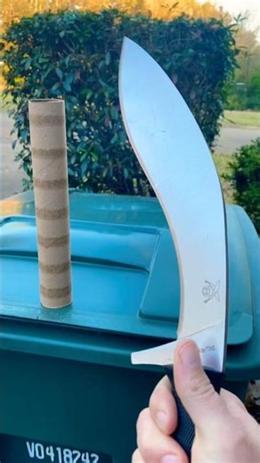 Cold Steel Gurkha Kukri Plus Extreme Sharpness Demo #edc #asmrcutting #survivalknife #survival