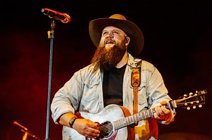 Larry Fleet Announces 2024 ‘Earned It’ Tour