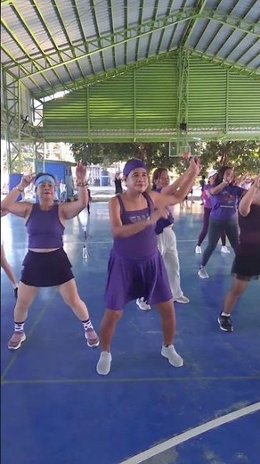 hawak ko ang beat #zumba #dance