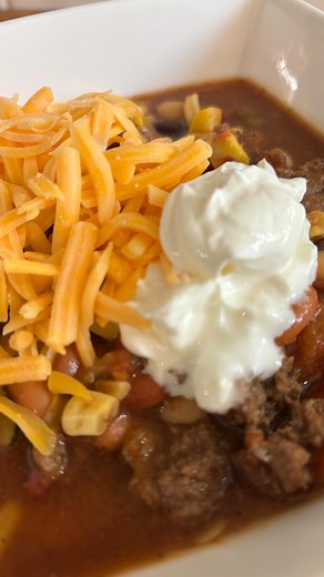 Homemade Chili! Fresh, hearty, and full of flavor! 🔥 As the weather cools, nothing beats a bowl of chili made from scratch with the freshest ingredients! Ingredients- 1-2 pounds ground hamburger Fresh vegetables chopped 1 can Kidney Beans 1 can Pinto Beans 1 can Chili Beans 1 can Great Northern White Beans 1 can Black Beans 1 Qt. Stewed tomatoes Salt & Pepper Garlic pwd Chili pwd Cumin Toppings- Sour Cream Shredded Cheddar Cheese Directions- 1. Cook hamburger w/ onion, green pepper, zucchini, s
