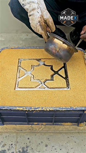 Pure Liquid 🔥 Metal into Sand Mold!