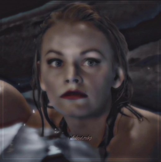 Julia and Sophie Connection in H2O: Just Add Water Explained