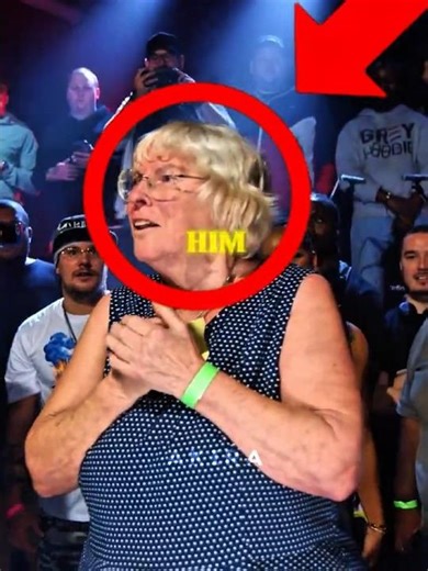 70 Years Old Grandma Defeat Him In RAP Battle😳🔥||#rapbattle #shorts