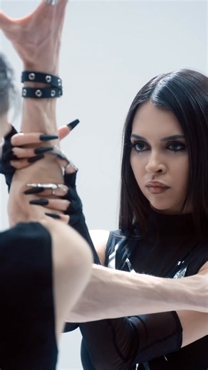 SEREBRO – Надоело (105) [Предел] Watch. Feel. Share. Enjoy watching, your SEREBRO ∞ Listen: link.1mp.ru/snsp | SEREBRO
