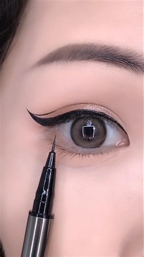 Perfect Eyeliner Using Pencil | Easy Eyeliner Tutorial for Beginners#eyemakeup #eyeliner #shortsfeed