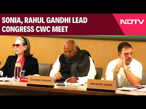 CWC Meet | Sonia, Rahul Gandhi Lead Congress CWC Meet; Siddaramaiah, Shashi Tharoor Join
