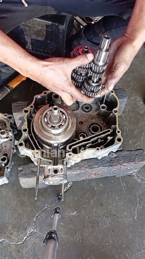 How to Motorcycle Transmission Installation: Tips & Tricks! #howto #automobile #bikeengine