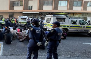 Crime in SA | Police sweep Durban for illegal weapons and foreigners