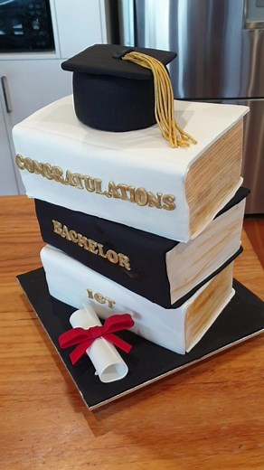 Graduation Books Cake - Cake Decorating Ideas