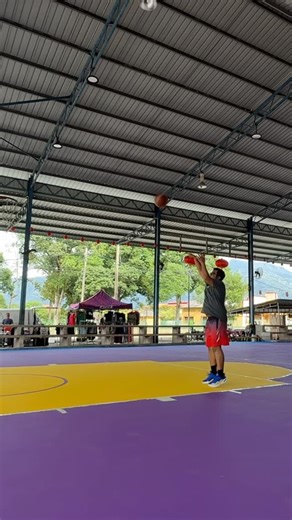 Aizat Khodus on Instagram: "Curry 11 on feet. Get yours at @kicksowncom use code basketballbersama aizat for discount 10$ . Link in bio #basketball #basketballshoes"